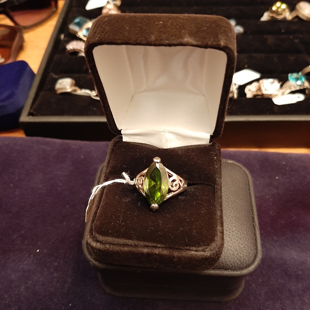 Ladies jewelry